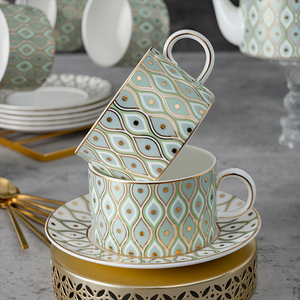 Service à thé en céramique artisanal élégant avec finition artistique rustique, tasses à thé de qualité supérieure, théière élégante, plateau de service décoratif - Product Image 5