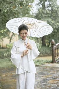 Tenue Cérémonielle en Soie Brocart du Vietnam avec Motif Longue Vie du Chauve-Souris - Superposition en Chiffon Doux KPP22 Support Service OEM - Product Image 6