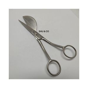 Tijeras Quirúrgicas Duckbill de Acero Inoxidable, Instrumento de Corte de Precisión para Uso Médico, Hospitalario y Clínico, Equipo Quirúrgico - Product Image 1