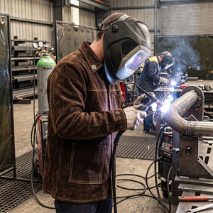 Veste de soudeur en cuir de vachette réfléchissant de haute qualité, résistante, pour travaux lourds, vêtements de sécurité industrielle pour la chaleur - Product Image 5