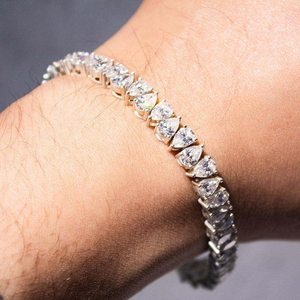 Bracelet Tennis de Luxe en Argent 925 avec Diamants Moissanite, Forme Cœur, Bijou Maillons Givrés, Style Mariage Scintillant pour Femme - Product Image 4