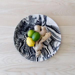 Plato de Servir de Resina Pulida Hecho a Mano, Forma Irregular, Azul Sólido, Diseño Moderno y Lujoso, Ecológico, Apto para Lavavajillas, para Bodas - Product Image 4