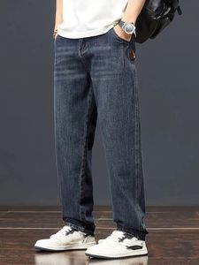 Jeans de Mezclilla para Hombre, Diseño Nuevo, Corte Holgado y Recto, Color Negro Lavado, Cintura Media, Transpirables, de Algodón, Spandex y Poliéster - Product Image 4