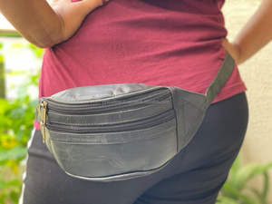 OEM y ODM 2025, riñonera de cuero genuino hecha a mano personalizada, riñonera multibolsillos, riñonera de utilidad con correa ajustable - Product Image 2