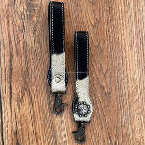 Nuevo Real hecho a mano cuero de vaca genuino lindo encantador muñequera forma llavero estilo occidental accesorio vaquera muñequera llavero - Product Image 5