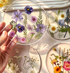Juego de posavasos decorativos artísticos de resina con diseños coloridos incrustados para restaurantes, cafeterías y hogares de lujo. - Product Image 6