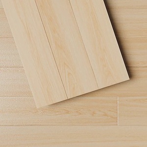 พื้นไวนิล SPC LVT PVC ลายไม้ หนา 0.3 มม. 0.5 มม. ชั้นป้องกันการสึกหรอ สำหรับโครงการอพาร์ทเม้นท์ จัดส่งรวดเร็ว - Product Image 1