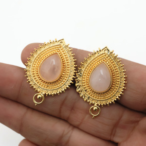 ต่างหูโรสควอตซ์หรูหรา ชุบทอง 18K รูปทรงหยดน้ำ ประดับอัญมณี - Product Image 1