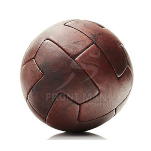 Équipement d'entraînement de football cousu à la machine, écologique et performant, pour une utilisation durable, activités de groupe, séances de match FRONT MAN - Product Image 2