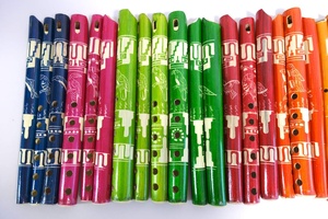 FLAUTA ÉTNICA PERUVIANA DE BAMBÚ DE COLORES - Product Image 2
