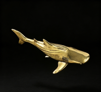 Ornements d'art électroplaqués en laiton en forme de requin, qualité fiable, directement de l'usine, décoration de voiture, cadeau animal 3D