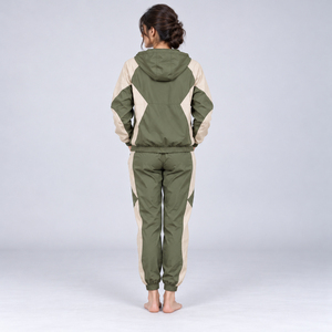 Top Quality <b>Women</b> <b>Windbreaker</b> Tracksuit Made with Soft Fabric Offers Flexible Fit <b>Women</b> <b>Windbreaker</b> Tracksuit for Sports Wear - Product Image 3
