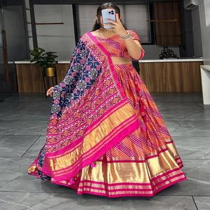 Traje Tradicional Formal del Sur de la India, Lehenga Choli de Seda Kanchipuram, Tejido Zari, Dupatta de Encaje Georgette, para Fiestas y Bodas - Product Image 1