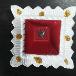 Diyas de Arcilla Hechas a Mano de Primera Calidad |   Lámparas de aceite indias tradicionales para festivales, ceremonias espirituales y paquetes de regalo - Product Image 1