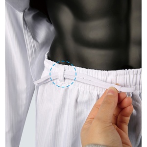 Uniforme de Taekwondo de ajuste personalizado con opciones de impresión de logotipo Traje ligero y duradero para entrenar artes marciales profesionales - Product Image 5