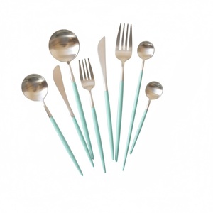 Ensemble cuillère-fourchette en acier inoxydable de style moderne, best-seller, avec manche en bois brun, pour la maison, la cuisine, les restaurants et les hôtels. - Product Image 1