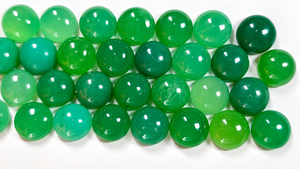 Cabujón Redondo de Crisoprasa Natural |   Crisoprasa Verde, Gema Suelta |   Cabina Redonda Pulida |   Piedra para la Fabricación de Joyas |   Colgante de Anillo - Product Image 5