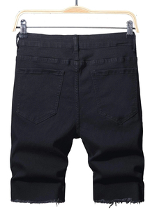 Shorts en jean noir pour homme, taille mi-haute, fermeture boutonnée, style streetwear déchiré, 100% coton tissé - Product Image 2