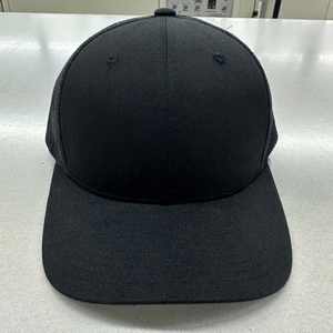 Gorra Trucker Personalizada OEM de 6 Paneles con Logotipo Bordado, Gorra de Malla con Visera Curva y Perfil Medio para Hombre, Uso Casual - Product Image 1