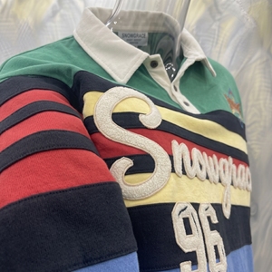 เสื้อเจอร์ซีย์แขนยาวสำหรับทุกเพศ สโนว์เกรซ ลายทาง โลโก้แบบแอพพลิเค ปกคอปก ทรงปกติ สำหรับผู้ใหญ่ ใส่ได้ทุกฤดู - Product Image 4