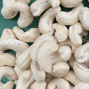Noix de cajou brutes de haute qualité en gros, prix des noix de cajou au Vietnam, exportation de noix de cajou vers les États-Unis, l'UE, le Moyen-Orient - Product Image 1