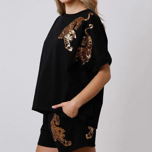 Conjunto de 2 Piezas de Camiseta y Pantalones Cortos Holgados de Algodón 100% para Mujer, con Logotipo Personalizado de Alta Calidad, Transpirable, de Color Sólido, al por Mayor - Product Image 3