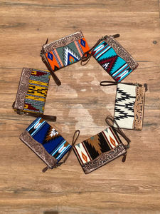 กระเป๋าสตางค์หนังแท้หลายใบทำด้วยมือกระเป๋าคลัทช์ข้อมือหนังแท้สไตล์ตะวันตกของขวัญสุดหรูสำหรับผู้หญิง - Product Image 5