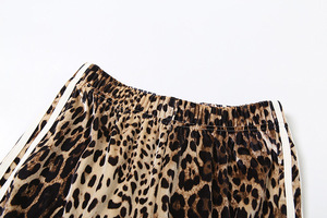 กางเกงยีนส์ทรงตรงสำหรับผู้หญิง แบรนด์ Fall Street รุ่น Hipster ติดกระดุม มีไซส์พลัส - Product Image 4