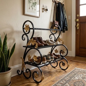 Étagère à chaussures vintage en fer forgé, multi-niveaux, en métal, avec décor floral à volutes - Product Image 3