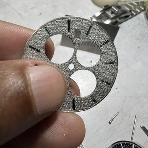 Pendentif Hip Hop personnalisé en or rose et or blanc, serti de moissanite VVS taille ovale en argent 925, cadeau unisexe - Product Image 3