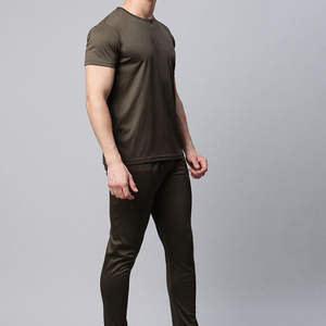 Conjunto Deportivo para Hombre Talla Grande, Color Verde Oliva Sólido, Camiseta de Manga Corta y Pantalones Deportivos para Entrenamiento - Product Image 4