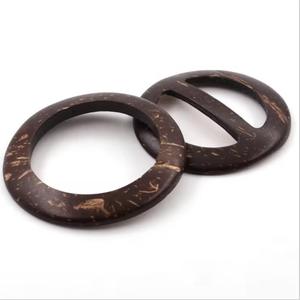 Anillos de Madera para Mujer, Ecológicos, Duraderos, Hechos a Mano, Calidad Garantizada, Medidas Personalizadas Disponibles, con Logotipo, Diseño Moderno - Product Image 2