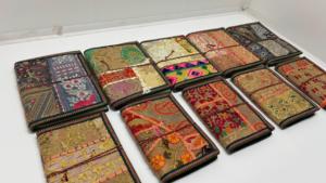 Carnets faits main en tissu recyclé brodé et patchwork – Personnalisables, avec plastification brillante, 80 feuilles – Idéal pour le journaling et les loisirs créatifs - Product Image 5