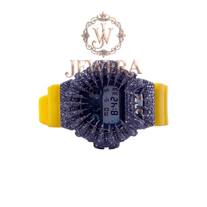 Montre de luxe en moissanite de qualité supérieure avec bracelet en caoutchouc pour la mode urbaine, les mariages et les occasions spéciales, disponible à la vente - Product Image 3