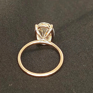 Bague de fiançailles pour femme en or rose avec diamant taille ovale, pierre naturelle, style classique - Product Image 6