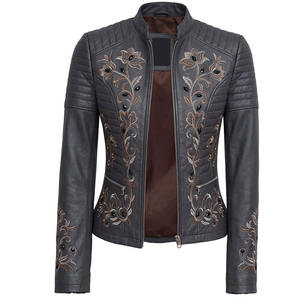 Veste de motard en PU brodée pour femme Kadia, manteau de moto en cuir gris avec motifs floraux multicolores et vestes de moto matelassées - Product Image 1