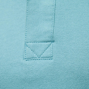 Polo de Punto de Manga Corta Azul Claro para Hombre, Color Sólido, Estilo Casual, Corte Regular, Tejido Piqué Transpirable - Product Image 4