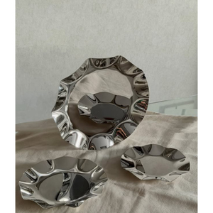 Offre Spéciale – Ensemble de Bols à Pieds en Acier Argenté Faits Main et Plateaux Volantés – Centre de Table de Mariage de Luxe – Bol Décoratif pour Chocolats – Décoration Maison - Product Image 5