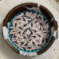 Plateau de présentation en cuir de vachette de style occidental, rond, de style campagnard, grand, avec surpiqûres turquoise et motif floral