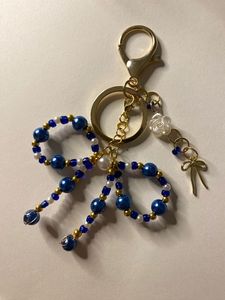 Porte-clés élégant fait main avec broderie et perles de verre de luxe, accessoire de mode pour femmes modernes - Product Image 5
