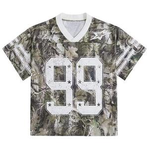 Camisetas de malla personalizadas de corte holgado para hombre y mujer, estilo fútbol americano, con estampado gráfico vintage, ajuste holgado y patrón de logo. - Product Image 1