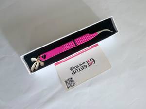 แหนบต่อขนตา GETUP BROSONS IMPEX Curve สีชมพูร้อน  ทำจากสแตนเลสสตีล  ปลายเรียบ  จับถนัดมือ  ป้องกันการลื่น  ตัดทรงหัวใจอย่างสมบูรณ์แบบ - Product Image 4