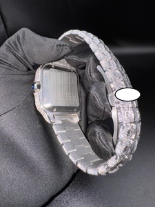 นาฬิกาข้อมือหรูหรา ตัวเรือนสแตนเลสทรงเหลี่ยม 41 มม. หน้าปัดอนาล็อก ประดับเพชรโมอิสซาไนต์ ระบบอัตโนมัติ กลไกจักรกล ผลิตด้วยมือ ปุ่มกดแบบซ่อน - Product Image 2