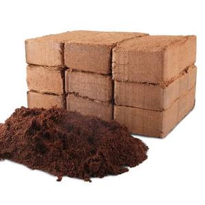 Bales de tourbe de coco du Vietnam de haute qualité 5kg - Mélange de terre biodégradable à faible EC et pH équilibré pour la vente en gros - Product Image 1