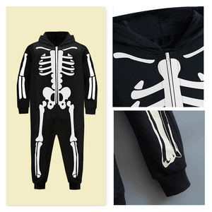 Ensemble de survêtement pour homme noir uni coupe-vent avec cagoule, logo personnalisé, marque privée, en molleton technique, style streetwear, maternité - Product Image 6