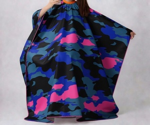 เสื้อคลุมตัดผมกันน้ำลายพรางหลากสี - Product Image 1