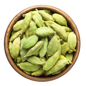 Indian Export Green Cardamom <b>Pods</b> 8mm <b>Bold</b> Size Natural Whole Elaichi Spice Supplier APSS Tradesphere 100kg MOQ Vacuum Packed - Product Image 1