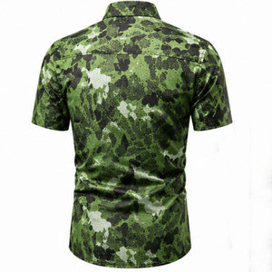 Chemise boutonnée décontractée pour homme avec un design numérique élégant, tissu respirant, coupe confortable et construction durable - Product Image 2