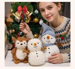 Peluche géante AiKa super douce et moelleuse, bonhomme de neige et renne, avec rembourrage en coton PP, anti-stress, cadeau festif, décoration de Noël - Product Image 1