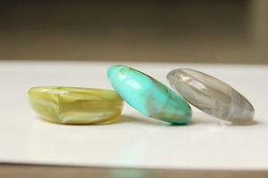 Bague en résine époxy polie à la main, écologique, de qualité supérieure, bijoux artisanaux modernes à prix de gros - Product Image 3